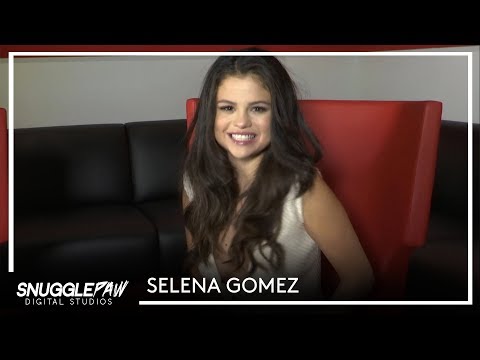 Selena Gomez talks best friends and how she got her name [2018 EXTENDED]