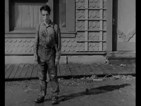 A house falls on Buster Keaton
