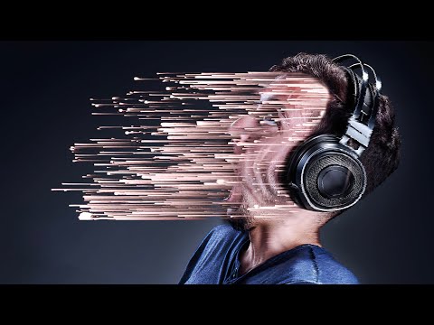 Why Travelling At The Speed Of Light Is a Bad Idea