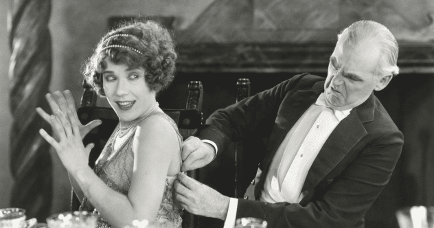 Top 10 Epic Celebrity Wardrobe Fails & Mishaps!