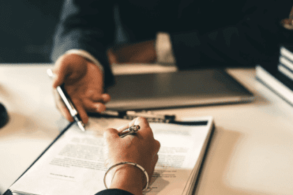 Contract Quirks: 10 Strangest Clauses Ever!