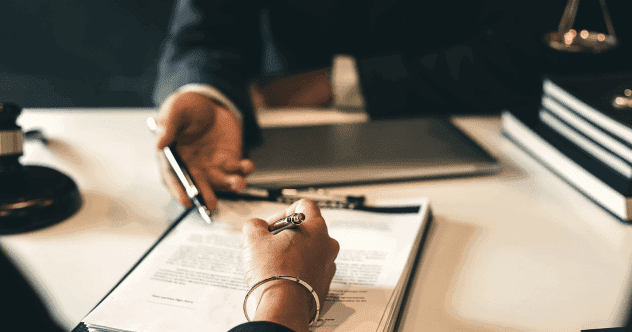 Contract Quirks: 10 Strangest Clauses Ever!