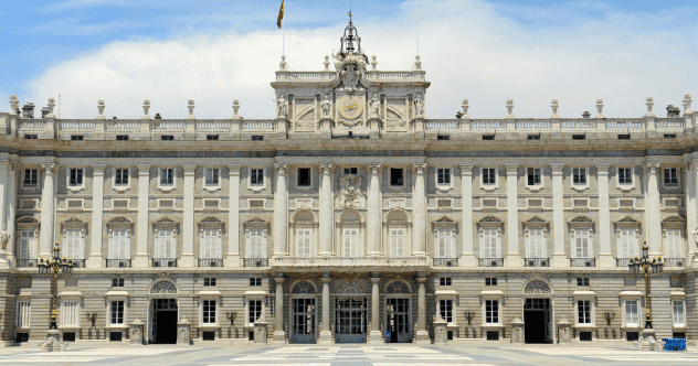 Weird Royal Traditions: You Won't Believe #6!