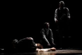 Stage Tragedy: 10 Performers Who Died Onstage