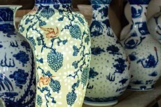 10 Lucky Finds: Chinese Antiques Discovered by Accident!
