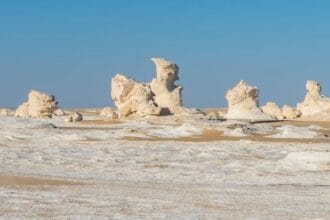 10 Amazing Natural Rock Formations Around The World