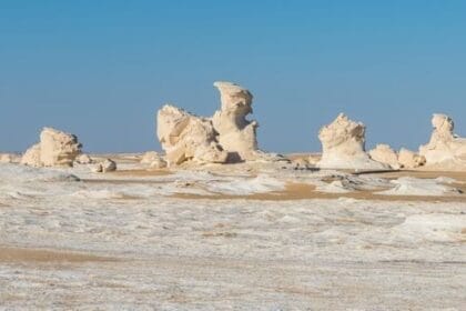 10 Amazing Natural Rock Formations Around The World