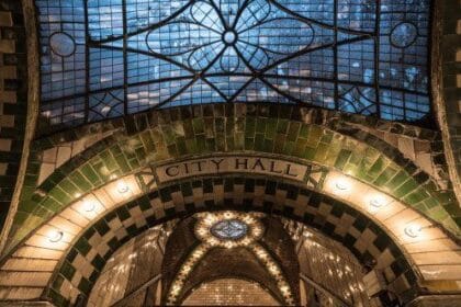 Abandoned Giants: 10 Massive Structures Left to Decay