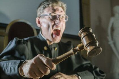 Judge's Pet Peeves: 10 Shocking Courtroom Fails