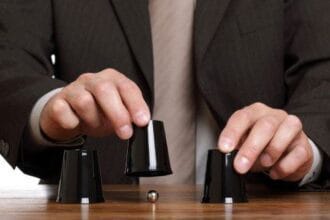 10 Infamous Con Artists You Should Know About