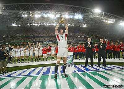 Jonny Wilkinson kicking the winning drop goal