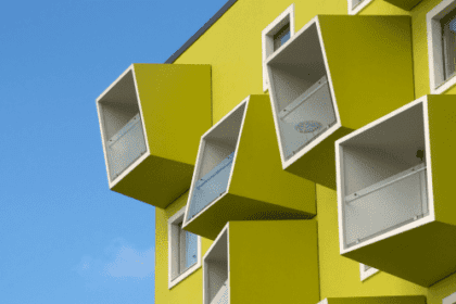 10 Unusual Buildings That Break All the Rules