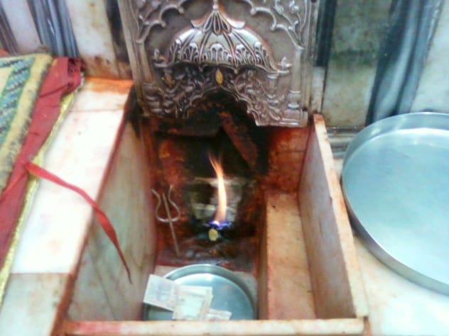 Jwalamukhi Temple flames