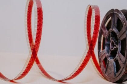 Top 10 Mind-Blowing Movie Plot Twists EVER!