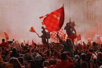 Top 10 Craziest Sports Fans of All Time: Are You One?