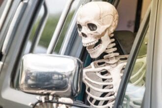 10 Weird Cases of People Stealing Skeletons