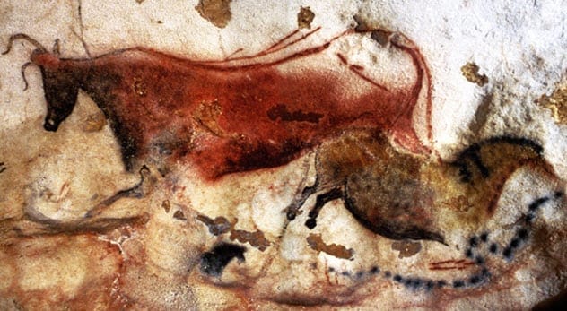 Lascaux cave paintings