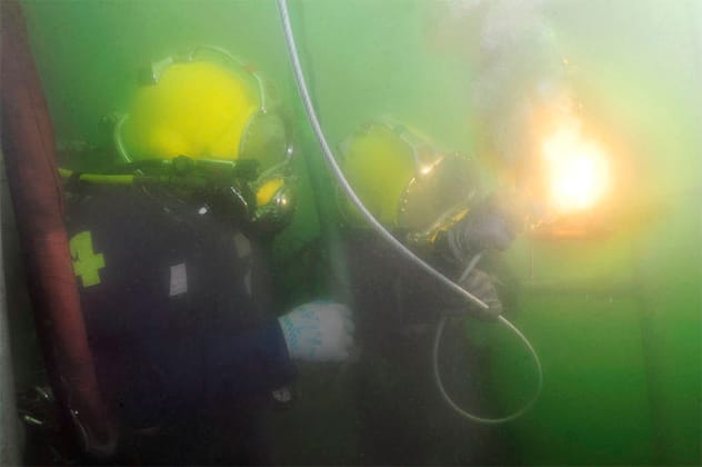 A map showing the extensive route of the SEA-ME-WE-3 submarine telecommunication cable