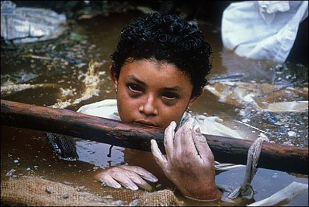 Omayra Sánchez trapped in mud