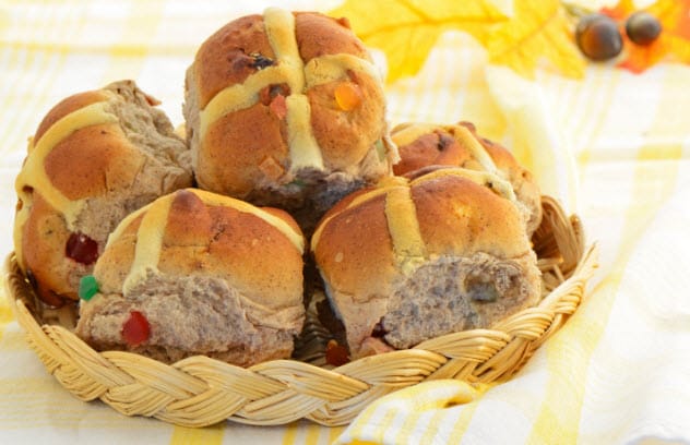 Hot cross buns