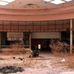Retail Apocalypse: Top 10 Store Types Vanishing!