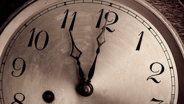 Clock showing five seconds