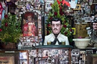 10 Drug Lord Final Resting Places: Lavish Tombs & Mysteries