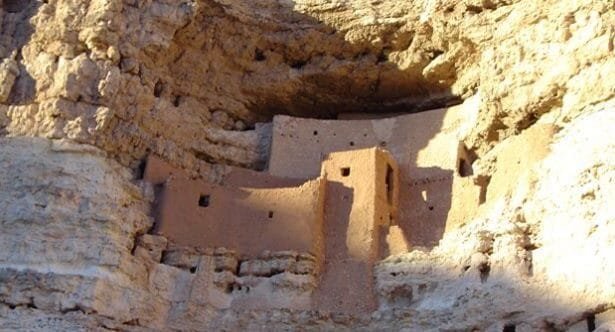 10 Weird US Castles You Won't Believe Exist!