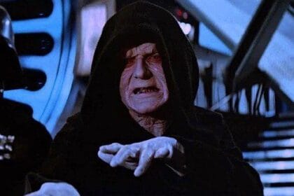 10 Huge Movie Plot Holes That Make No Sense