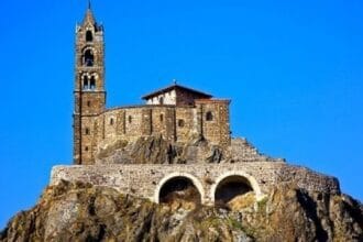 10 Ancient Marvels: World's Most Hard-to-Reach Buildings