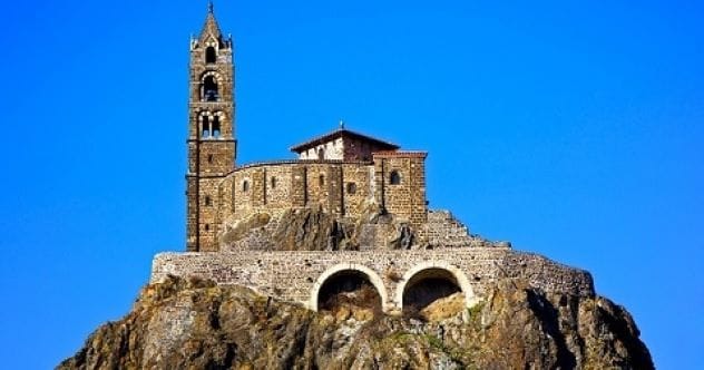 10 Ancient Marvels: World's Most Hard-to-Reach Buildings