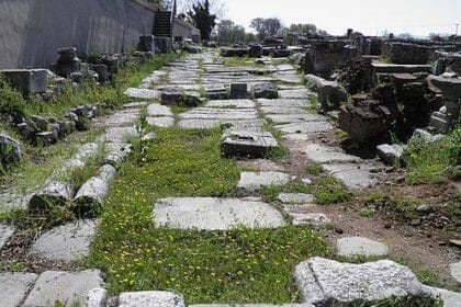 10 Amazing Facts About Ancient Roads You Never Knew