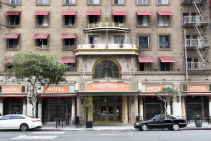 Cecil Hotel: 10 Horrible Facts That Will Haunt You