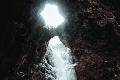 10 Shocking Cave Discoveries You Won't Believe Were Found!