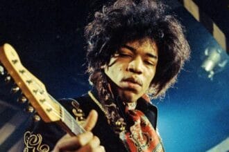 🎸 Top 10 Iconic Guitar Solos That Shredded History!