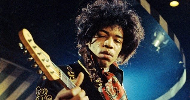 🎸 Top 10 Iconic Guitar Solos That Shredded History!