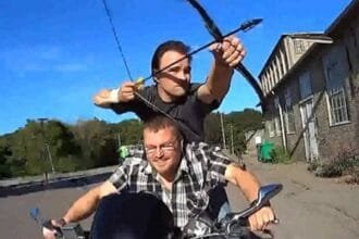 10 Badass People With Their Amazing Weapons