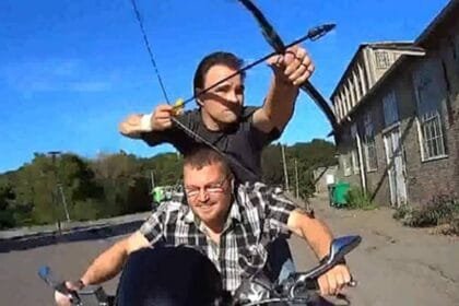10 Badass People With Their Amazing Weapons
