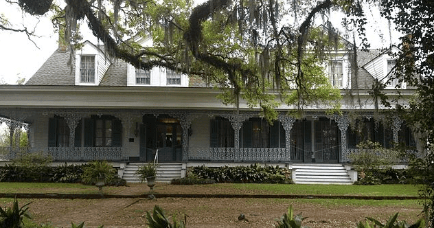 10 Hidden US Haunts: Spine-Tingling Ghost Stories