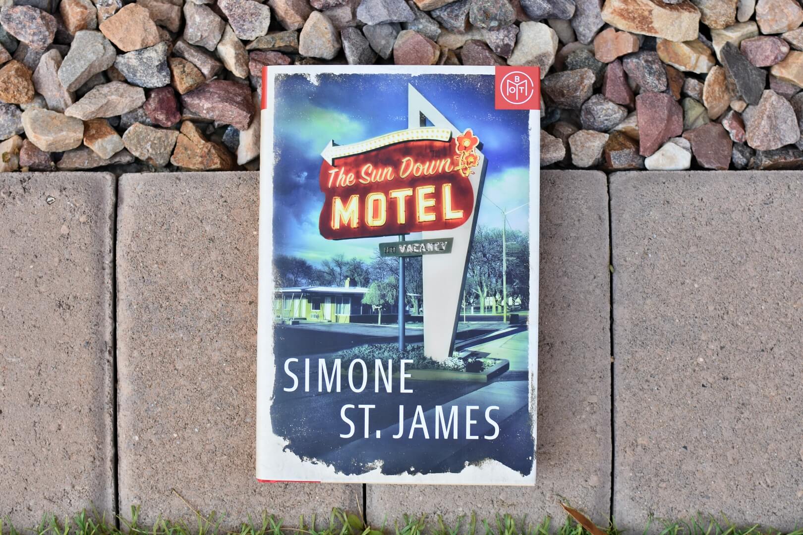 The Sun Down Motel book cover