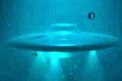 8 Alien Abductions Hinting at Underwater Bases