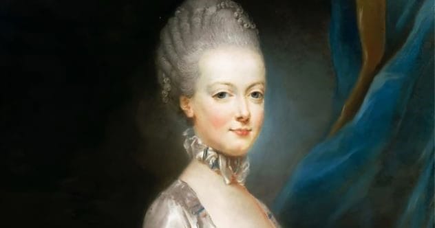 10 Bizarre Old Beauty Trends: Shocking & Strange!