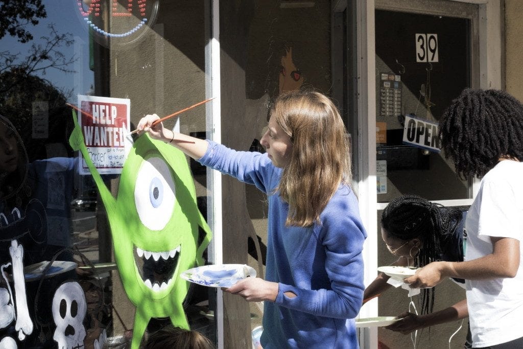 Halloween window painting
