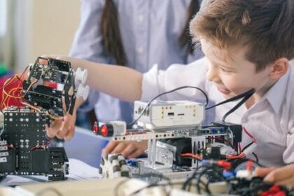 10 Amazing Science Fair Projects That Truly Impress