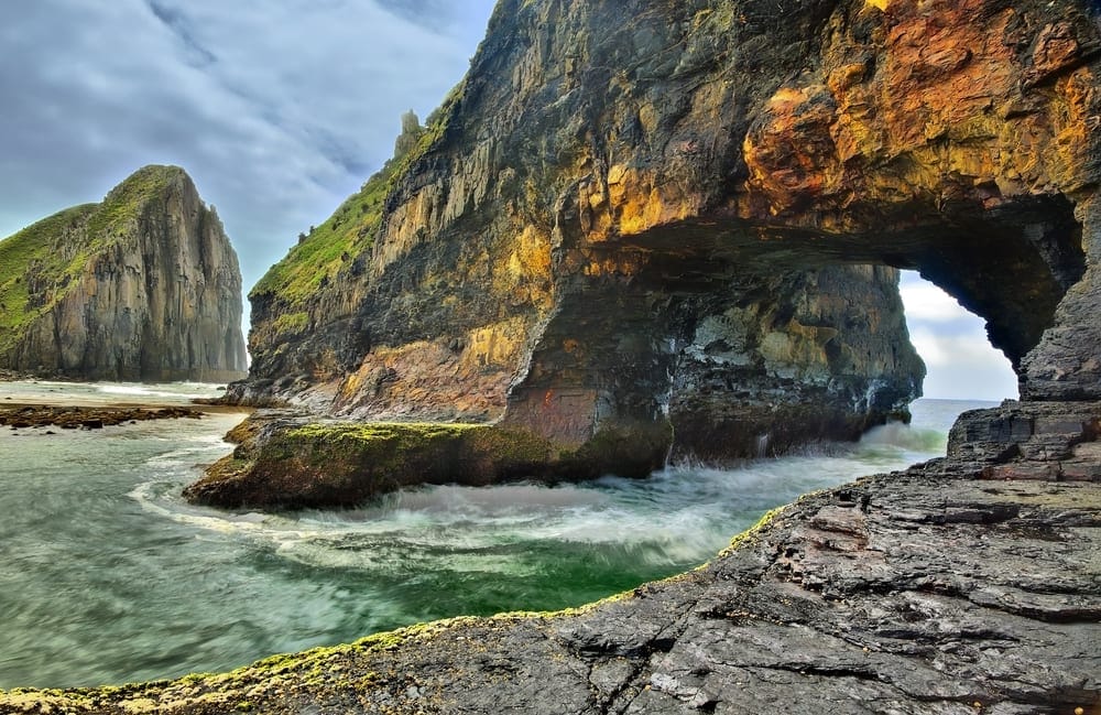 Hole-in-the-Wall rock formation on the Wild Coast, South Africa