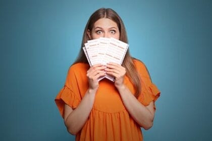 10 Lottery Winners Who Lost Everything They Won