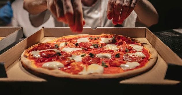 10 Amazing Pizza Facts You Won't Believe Are True!