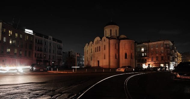 10 Risky Cities: A Tourist Safety Guide