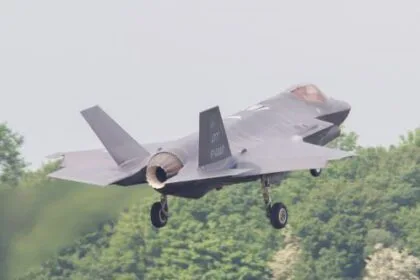 10 Amazing Aircraft That Tragically Never Took Off