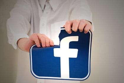 10 Creepy Things Facebook Knows About You Right Now